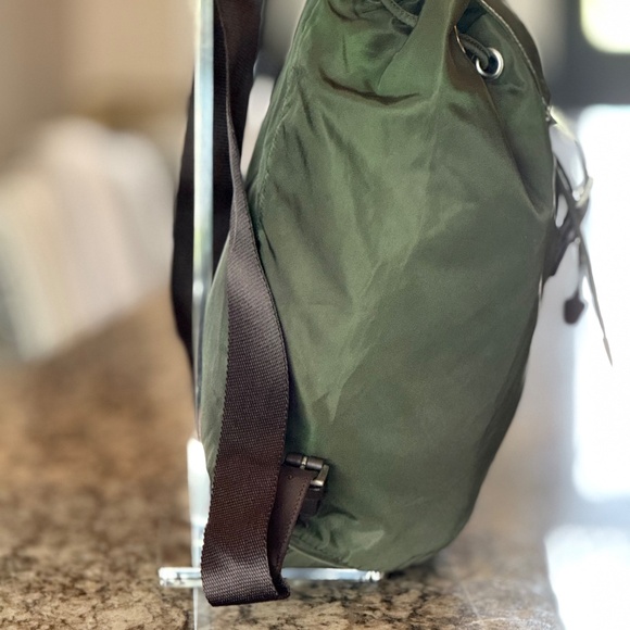 Prada City Tessuto Green Nylon Backpack - Excellent Condition- - Picture 3 of 12